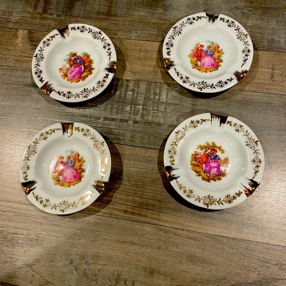 Vintage Goudeville Limoges Porcelain Ashtrays made in France (4)
